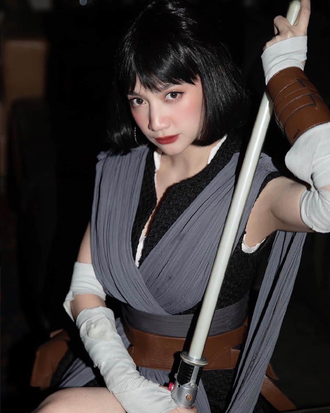 のインスタグラム：「Ray Star Wars มาแล้วจ้าาาา 🗡 #Happyhalloween นะคะทุกคนน 🎃🖤」