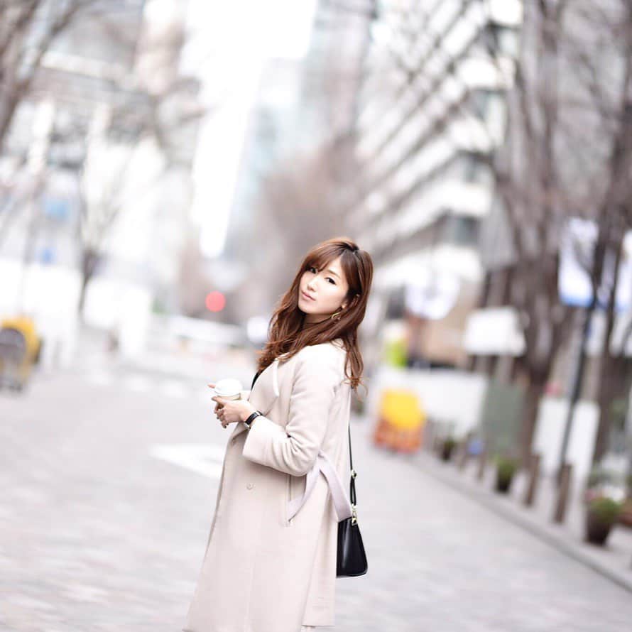 美波千夏さんのインスタグラム写真 - (美波千夏Instagram)「. そろそろコートの出番かな？♬ 最近意識低いから美意識高めていこう」11月1日 19時09分 - chinatsu_minami