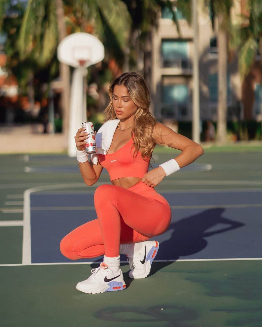 Cindy Pradoさんのインスタグラム写真 - (Cindy PradoInstagram)「Strawberry Guava @celsiusofficial for the win 🍓 #yummy #celsiuslivefit」11月2日 5時59分 - cindyprado