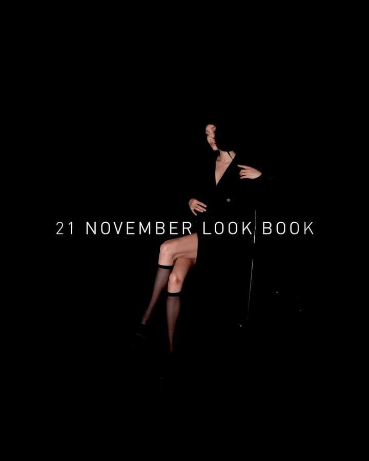 パク・ソラのインスタグラム：「21 NOVEMBER LOOK BOOK」