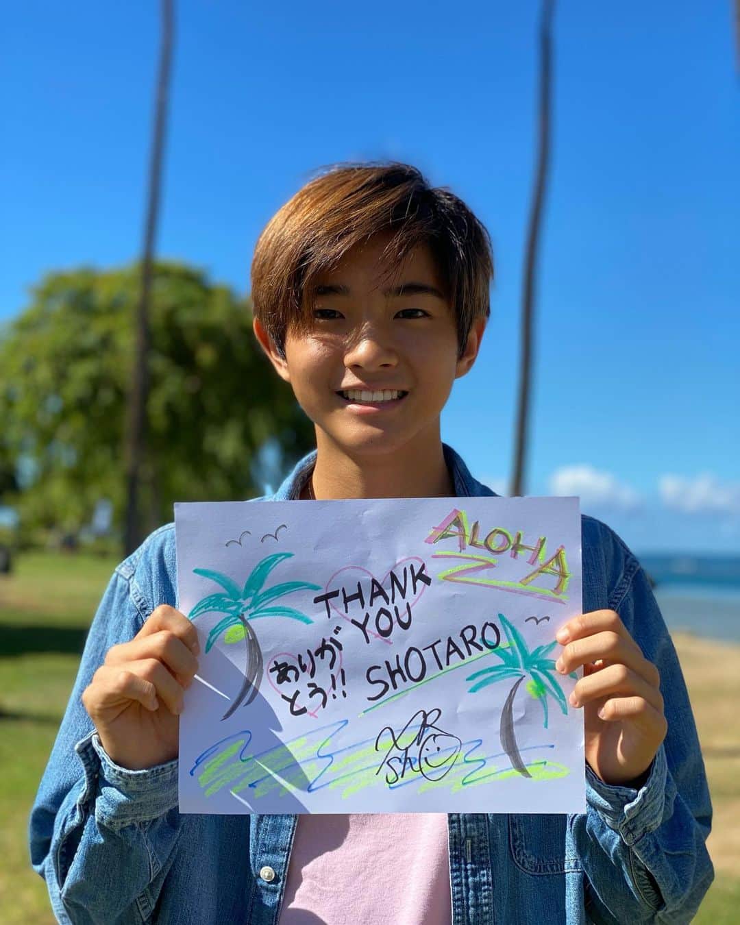 のインスタグラム：「Thank you for your love and support❤️(Crossingrain app link is on my bio‼️) #thankyou #hawaii #love」