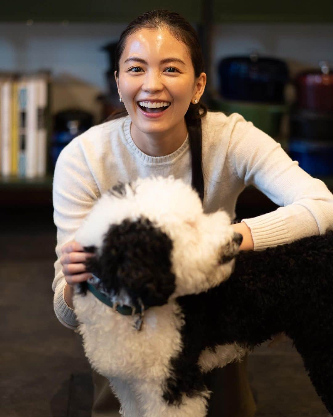 矢野未希子さんのインスタグラム写真 - (矢野未希子Instagram)「わたしとサンデー🌼  もふもふのサンデー。 スヌーピーみたいな色のサンデー😊  サンデーのお家🏠おじゃましてきたよ🐶 ストーリーズ＆プロフィールから💕」11月2日 9時58分 - mikko1104