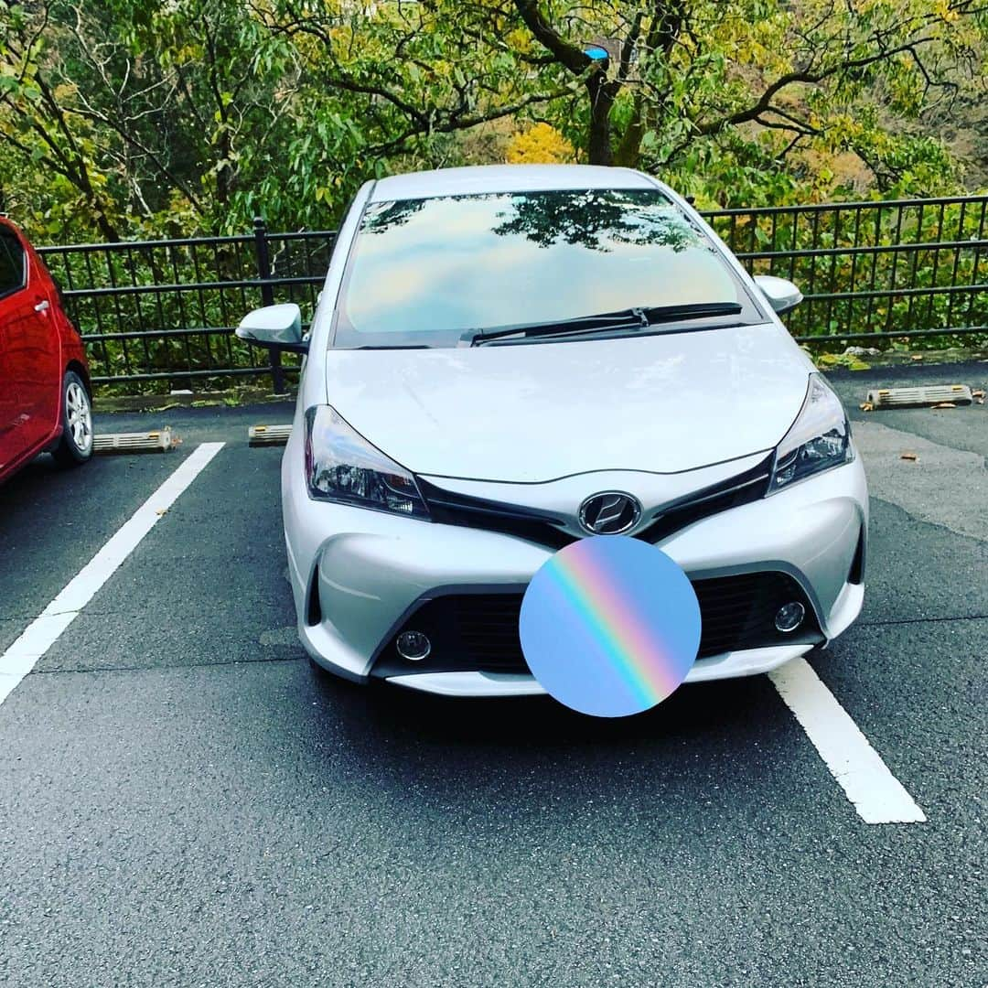 小篠恵奈さんのインスタグラム写真 - (小篠恵奈Instagram)「バック駐車苦手すぎるから見てほしい。(※この後1時間かけて練習しました) あ、Tシャツ届くの楽しみにしてますね😉w」11月2日 10時37分 - koshino_ena