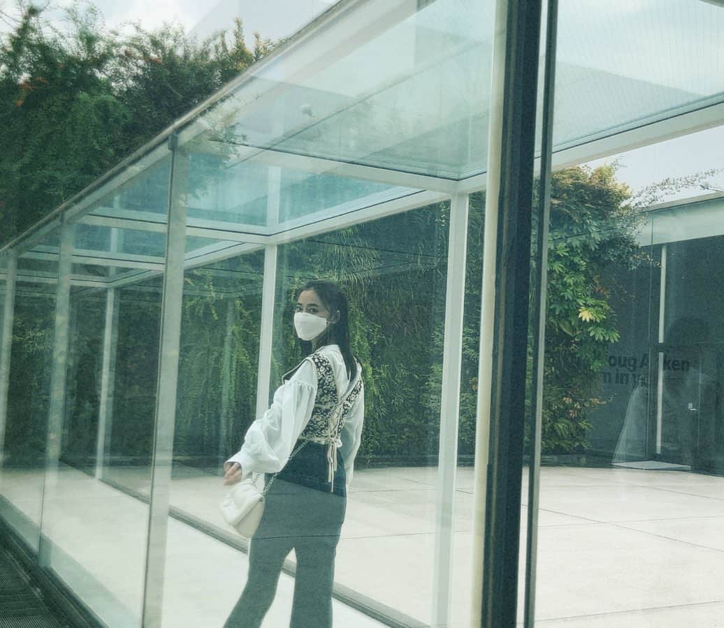 池上紗理依のインスタグラム：「🧍‍♀️ 初金沢！ #21世紀美術館 #金沢 #金沢旅行」