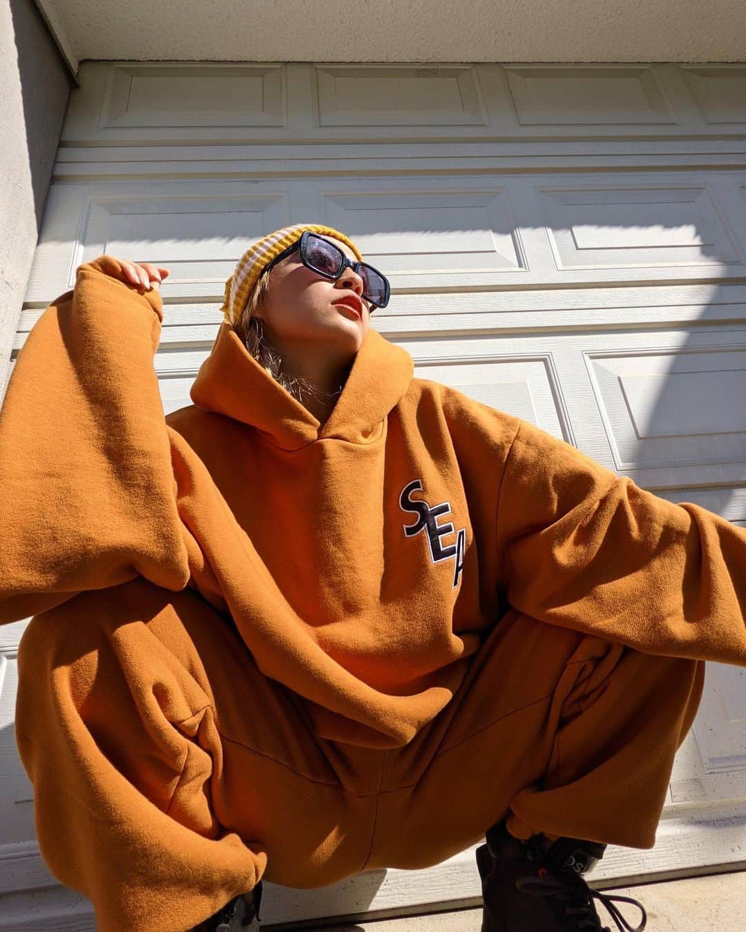AMIのインスタグラム：「🦁🧡💫👩‍🦰💡」