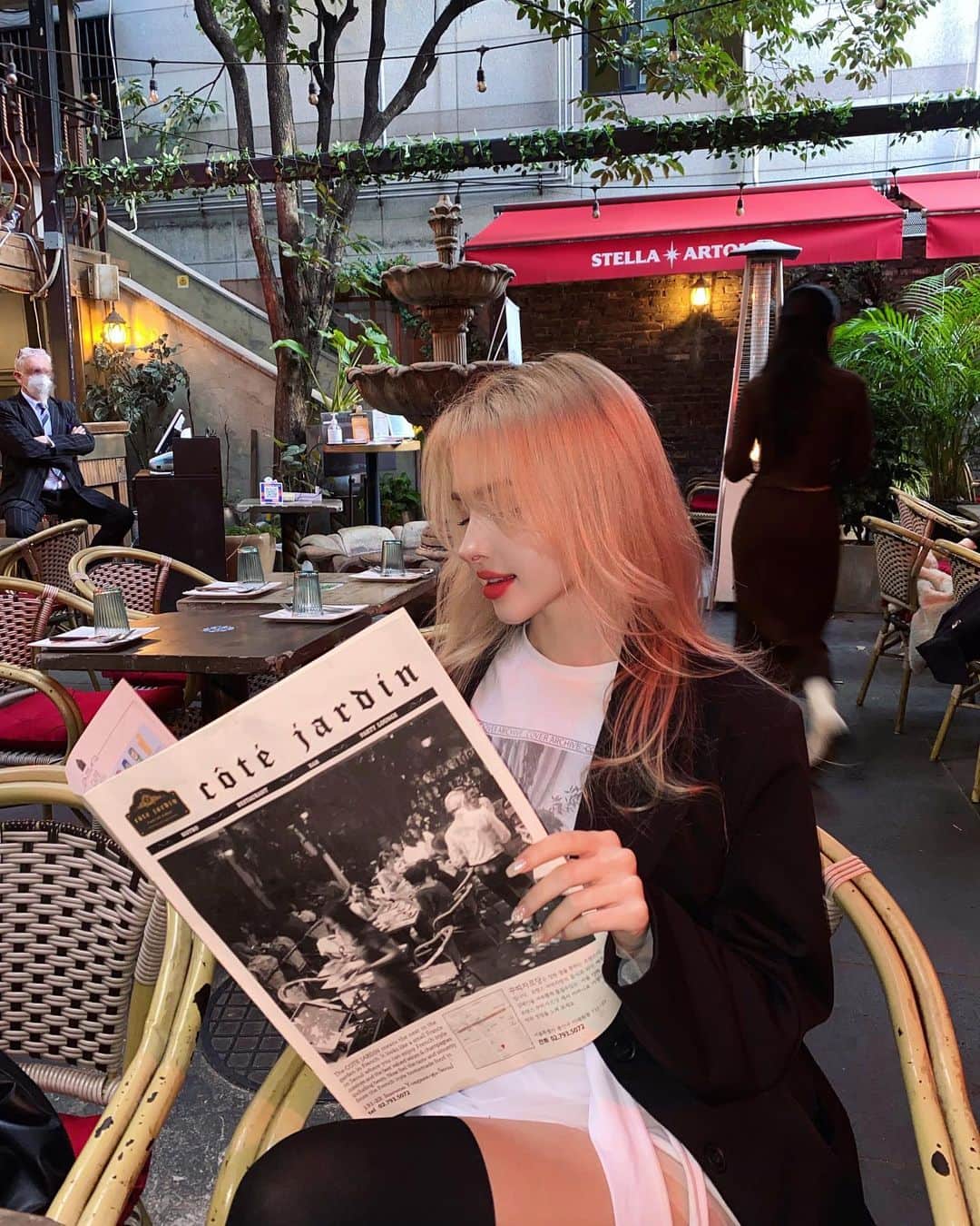 Elina 엘리나 (エリナ) さんのインスタグラム写真 - (Elina 엘리나 (エリナ) Instagram)「When I come to this restaurant, I feel like I'm in Paris🥖 이 레스토랑만 오면 파리에 와있는 기분」11月2日 22時40分 - elina_4_22