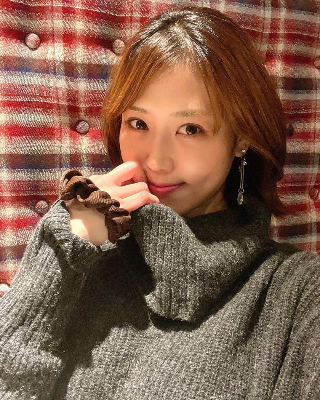 北内みさとさんのインスタグラム写真 - (北内みさとInstagram)「寒くなってきた❄️ ニットデビューしました🧶🧡 11月も、よろしくお願いいたします❄️  #今月誕生日 #11月 #風邪に注意 #newピアス #ニットワンピース #viviennewestwood 💫 #japanesegirl #beauty #girl #followme」11月2日 23時05分 - unyn1992