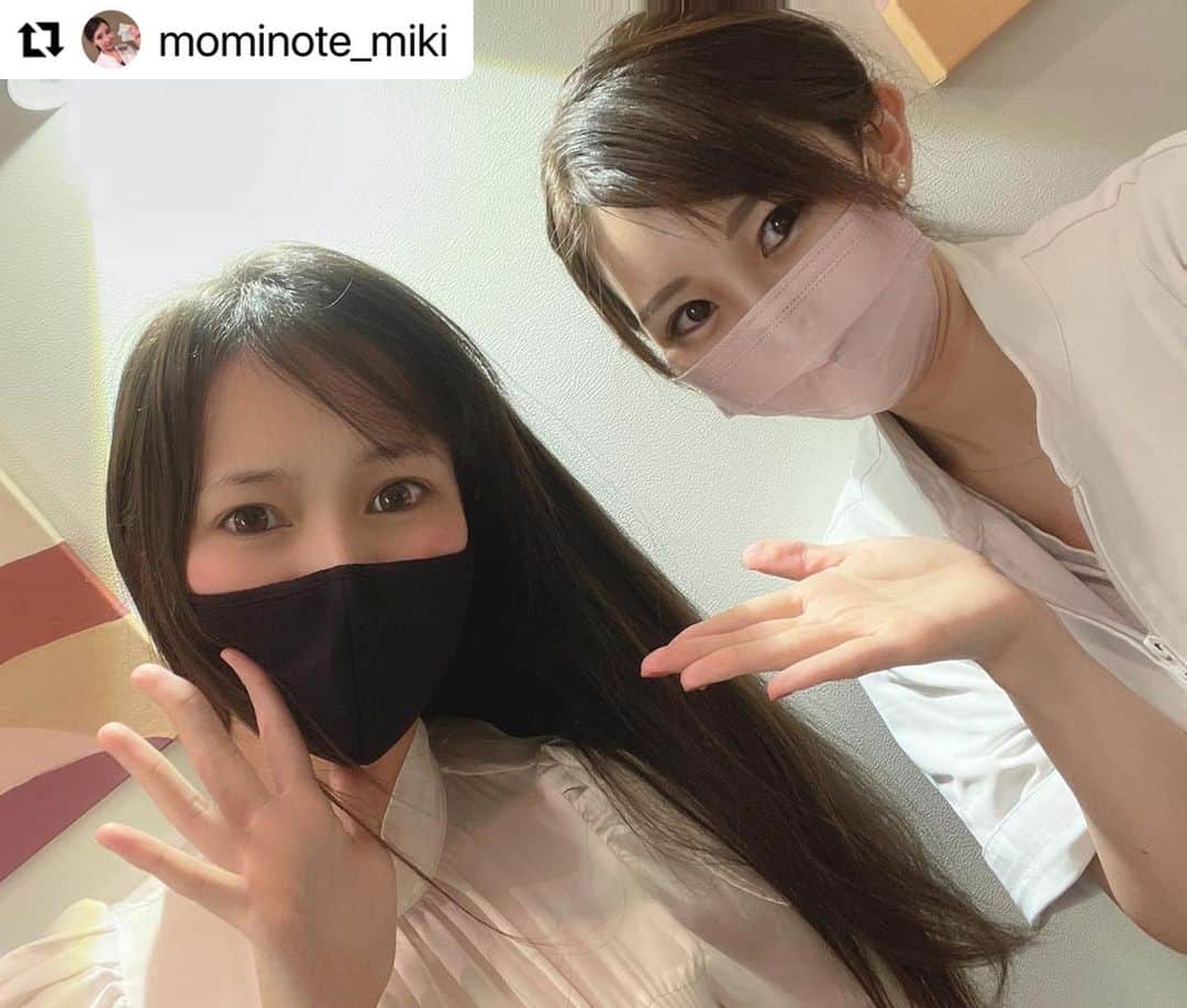 真木今日子のインスタグラム：「最近通い始めたマッサージと鍼の治療院さん😊✨ 美容鍼でリフトアップ＆小顔効果バッチリ👍✨鍼を刺すとめっちゃギュインギュインくるぅ〜😆 意外な事に美容鍼って女性より男性の方がされる方多いらしい🤔 #Repost @mominote_miki with @make_repost ・・・ . . 真木今日子　様 @maki_kyouko  ご来院ありがとうございました😊  凄く綺麗な方💖 お身体のケアとお顔のケアをしに 鍼を受けにきてくださりました✨  メンテナンスって 大事です💁‍♀️  @mominote_miki  メディカルフロアの御予約のみインスタで御予約を承っております。 御予約の場合は、お名前、希望日時、コースをDMでご連絡下さい^ ^  別途300円で指名料かかりますのでご了承下さい。 . ⚠️当日予約のご予約の際はお電話にて ❤️もみの手湯島本院2F3F指圧・はり・美容鍼 メディカルフロア ☎︎03-3833-2155 【ご予約優先】 . 「松原のインスタを見た」でご予約スムーズです。 . #鍼灸師 #美容鍼 #鍼灸治療 #アンチエイジング#リフトアップ #整体師#文京区#グラビア #ボディメイク #グラビアアイドル  #湯島#千代田線 #上野#整体 #アラサー女子 #アラフォー女子 #アラフォー美容 #アラフィフ #アラフィフ女子 #美容好き #ふぉろみー #フォローミー #followｍe #アラフォー #美意識向上 #美容好きな人とつながりたい #美意識高め #スキンケア好き」