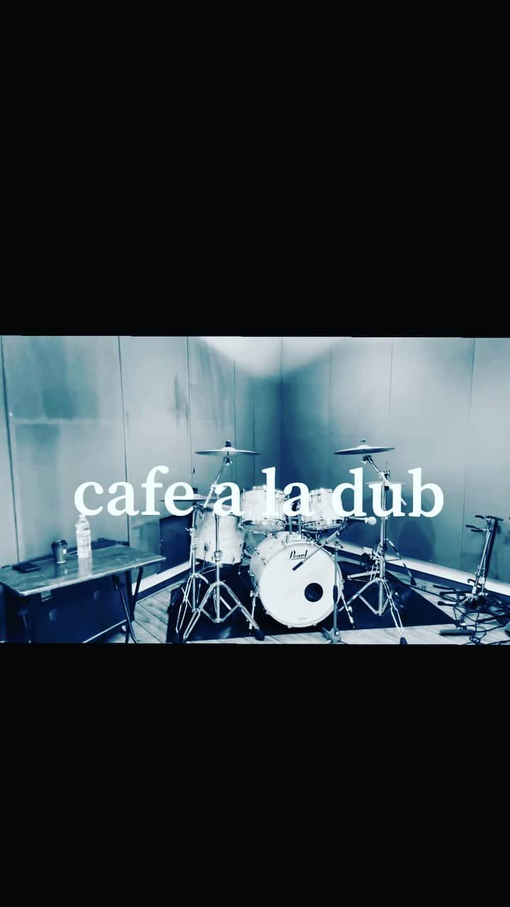 タブゾンビのインスタグラム：「リハーサルで  こだま和文さんの  cafe a la dub を吹く  #こだま和文 #cafealadub #tabmasterx #dubzombie #秋田ゴールドマン #shacho #dubtrumpet #dubtrumpeter #ダブゾンビ #タブマスターx #ドラムが来なかった #みどりん #二日酔い」