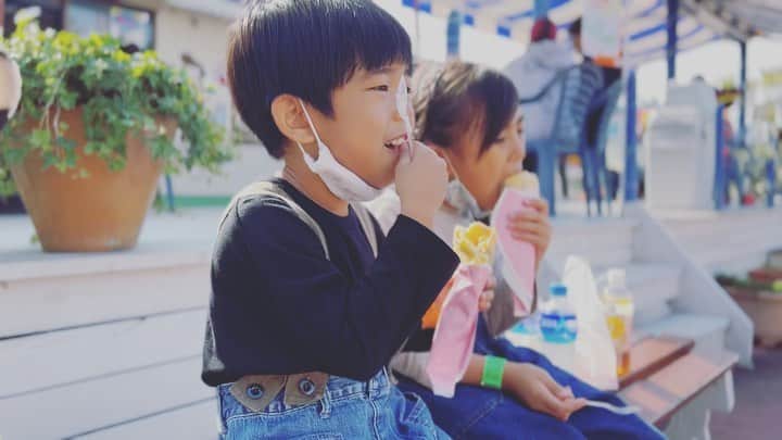 kougeishaのインスタグラム：「クレープ中♪」