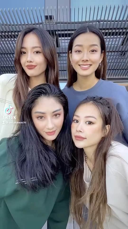 harunaのインスタグラム：「久しぶりにみんなでTikTok🤣覚えられないから前と同じので✊🏼笑 みんなでお揃いの @amaterasjapan セットアップ着てるよん🤍」