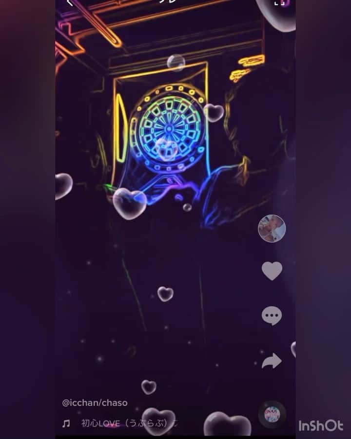 ICCHANのインスタグラム：「. 🎅🏼🎄🎂🍷🎁⛄️🎉❄️️ いつの間にやら11月ですね✨ 表参道もハロウィンが終わりイルミネーションが始まりました！ . ここからクリスマスムード満載な街になっていくのかなぁと思いながら、 11月前半の表参道Festae出勤日です✨ . 🌈2.3.4.5→オープンからラストまで 🌈9.10→オープンからラストまで 🌈12.13→20:30からラストまで います✨ ⚠️6日はパーティーの為店休日です🙌 . 後半あんまりいない為前半どこかで来て貰えたら尚嬉しいなぁ～(*^^*) . . というわけで11月もよろしくお願い致します✨ . . tiktokで久しぶりに編集した結果笑笑 .」