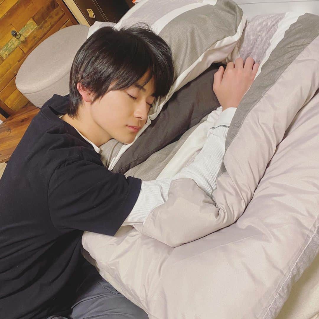 最愛のインスタグラム：「明日は第8話放送です！ おやすみなさい⭐  #最愛ドラマ #tbs #高橋文哉 #第8話12月3日夜10時」