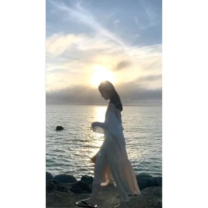 のインスタグラム：「🌅🙃  宮古島、もう懐かしい〜  #miyakojima  #miyakoisland」