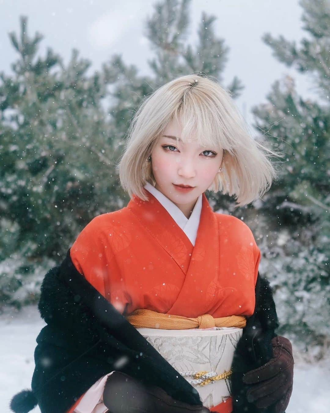 柊里杏のインスタグラム：「雪の写真が好きです。 今年も雪撮影沢山出来たら良いなぁ、寒いけど。」