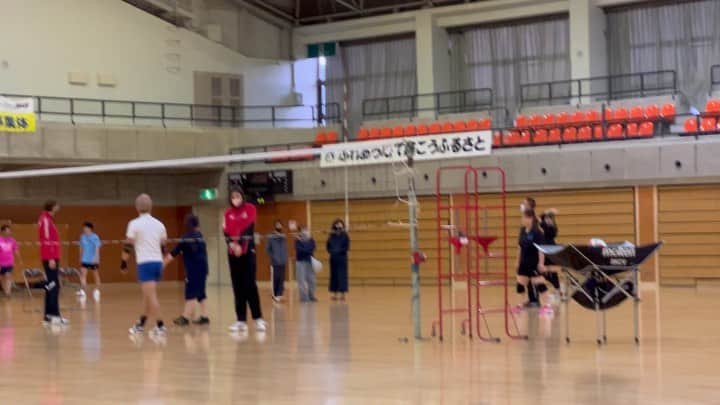 井上香織さんのインスタグラム動画 (井上香織Instagram)「2021.12.2 ・ 先日のバレーの様子。 こんなヤクルト以下の