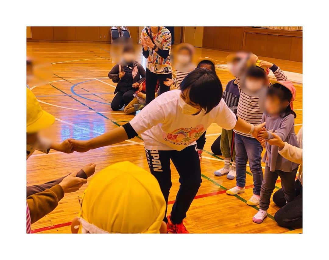 村上茉愛さんのインスタグラム写真 - (村上茉愛Instagram)「.  画面越しではなくしっかりと対面で 子供たちの元気な姿を久しぶりに見れました！  スポーツの良さ 体を動かすことの大切さ 夢を持つことの大切さを園児のみんなに伝われたら嬉しいな🥰  #夢未来プロジェクト」12月2日 20時44分 - mai___murakami