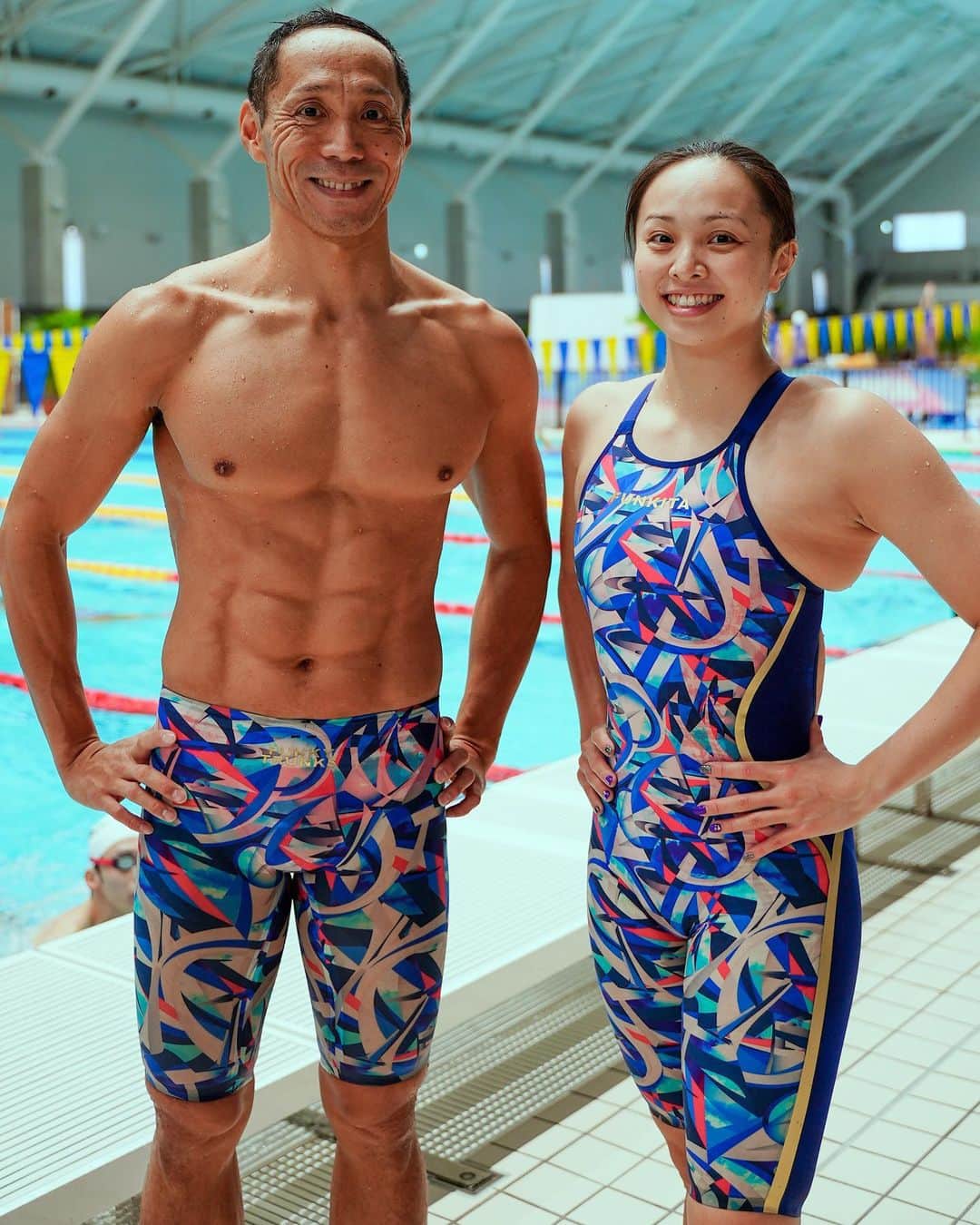 のインスタグラム：「＊ ファンキタのレース水着💪🏻✨ シンプルなデザインが多いレース水着やけど、ファンキタならかわいくてかっこいいから気に入ってる🥰  ファンキタの練習水着は、プロフィールのリンクから5%OFFで購入できます👌🏻  @wonderyears_swim 💙 @funkita.jp ❤️  #finswimming #swimming #athlete #wonderyears_swim #funkitajp #funkita #lovefunkita #funkettes #roadtobest #フィンスイミング #水泳 #プール #アスリート #ワンダーイヤーズ #ファンキタ #日本代表 #世界でメダルを獲るまであきらめない #roadtoWG #tobemyself」