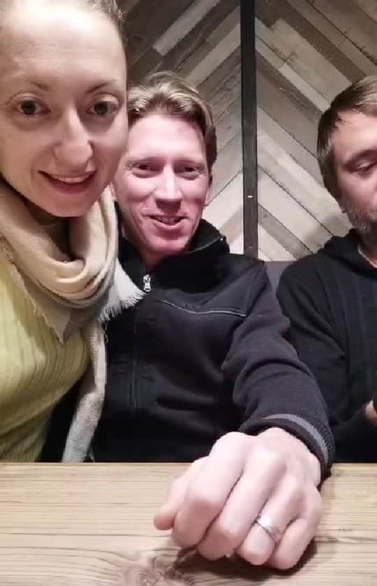 コンスタンチン・メンショフのインスタグラム：「🥇🥇🥇🏆🏆🏆🎆❄️⛸️」