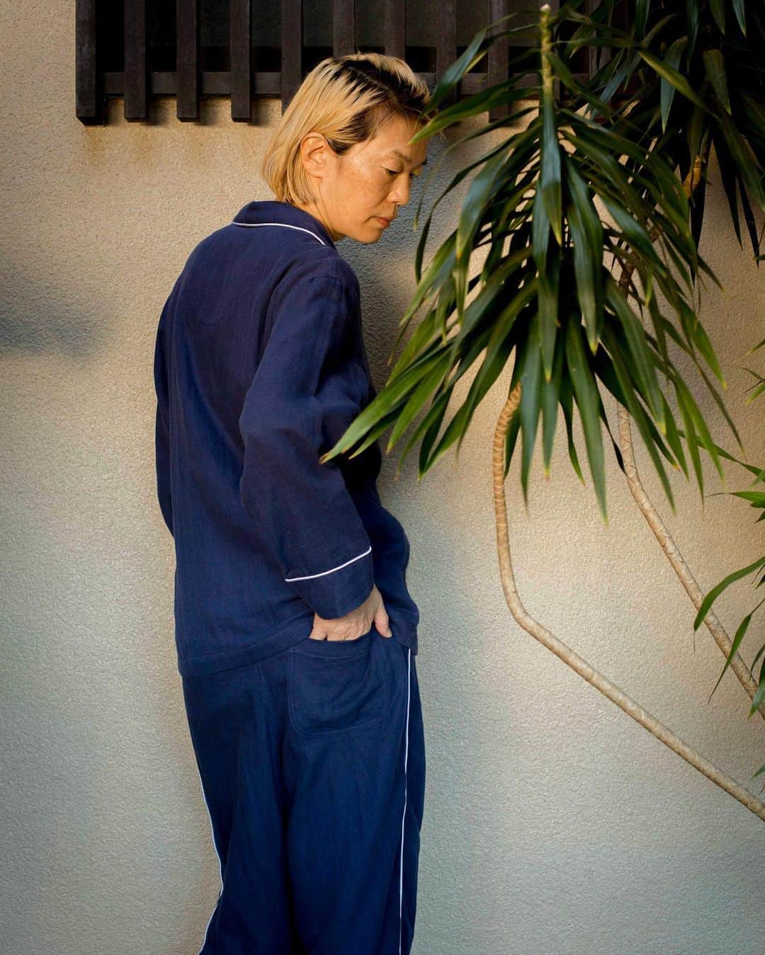 bodcoのインスタグラム：「The cotton-linen pajama. Available in bodco’s signature navy blue, or all new terracotta and lake green. #bodco #colors #homeessentials #linen #pajama #ボッコ」