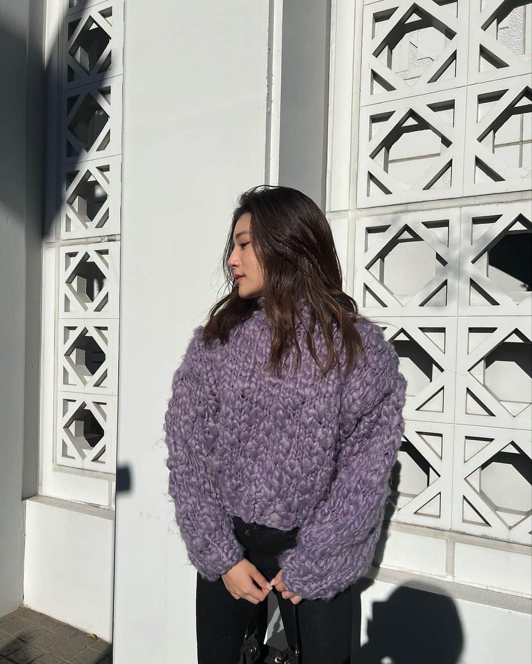浪花ほのかのインスタグラム：「ニット可愛すぎる🥰🥰💜💜 今日はカオマンガイ食べました みんなの夜ご飯は何でしたか？？」