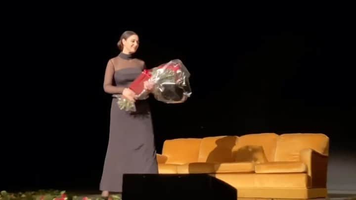 モニカ・ベルッチのインスタグラム：「❤️I Thank You so much my Italian public for your so warm welcome at the Theaters In Milano, Roma, Venezia for  « Letters & Mémoires » Maria Callas by the director @tomvolf   #monicabellucci#lacallas#mariacallas#lettersandmemoires#director#tomvolf#teatro#milano#roma#venezia#grazzie#italia#моникабеллуччи」