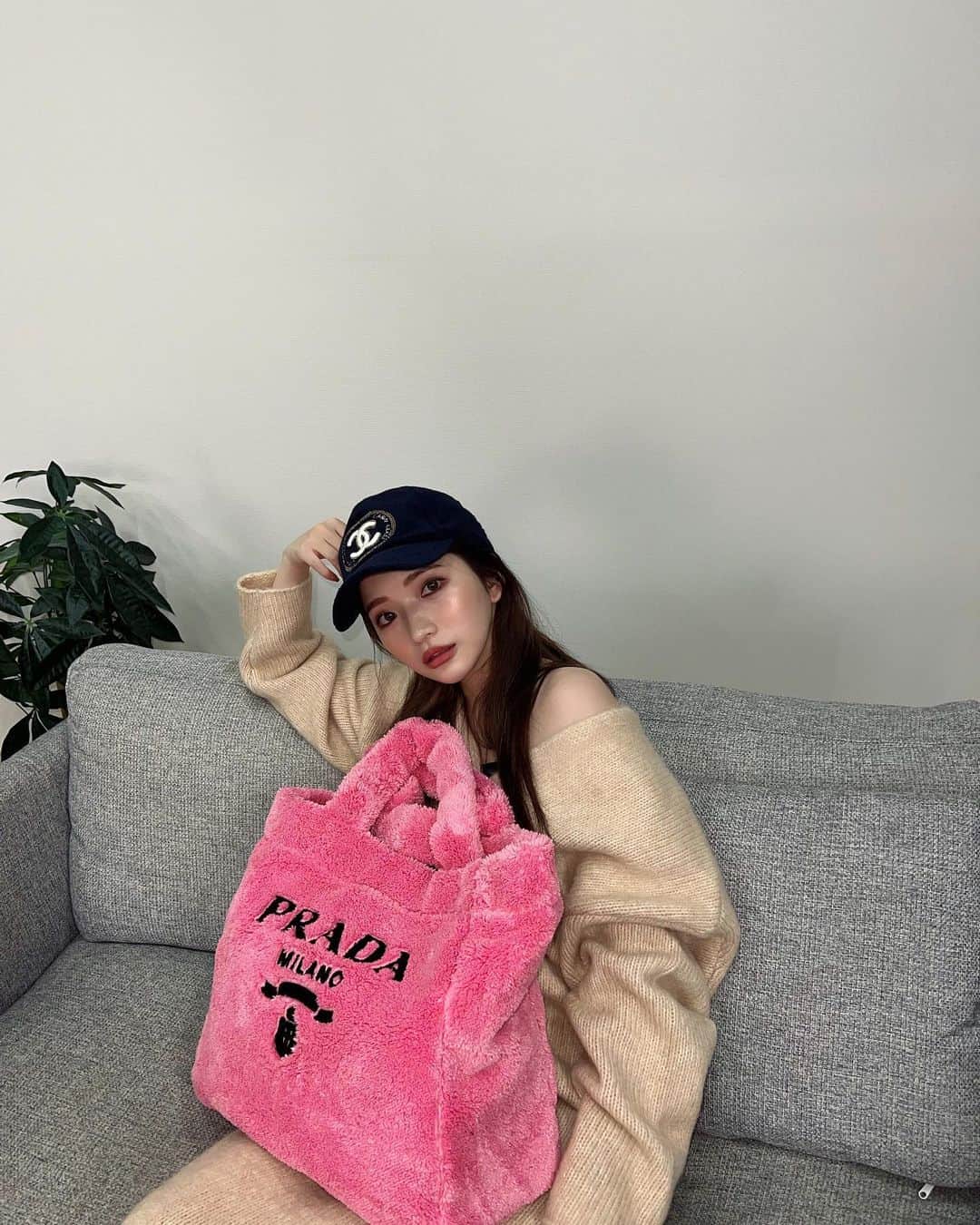 南りほのインスタグラム：「💘🧠🎀」