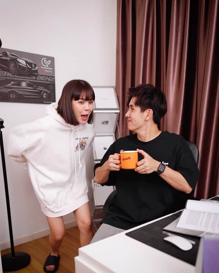 蔡常勇のインスタグラム：「很多人都說舒森是刁蠻女友，其實我才是難搞男友 🤣 . . 儘管生活再忙碌，大家都要選擇营养充沛又快速的NESTUM，讓你時刻擁有滿滿的活力開啟美好的一天🔥  #NestumMY」