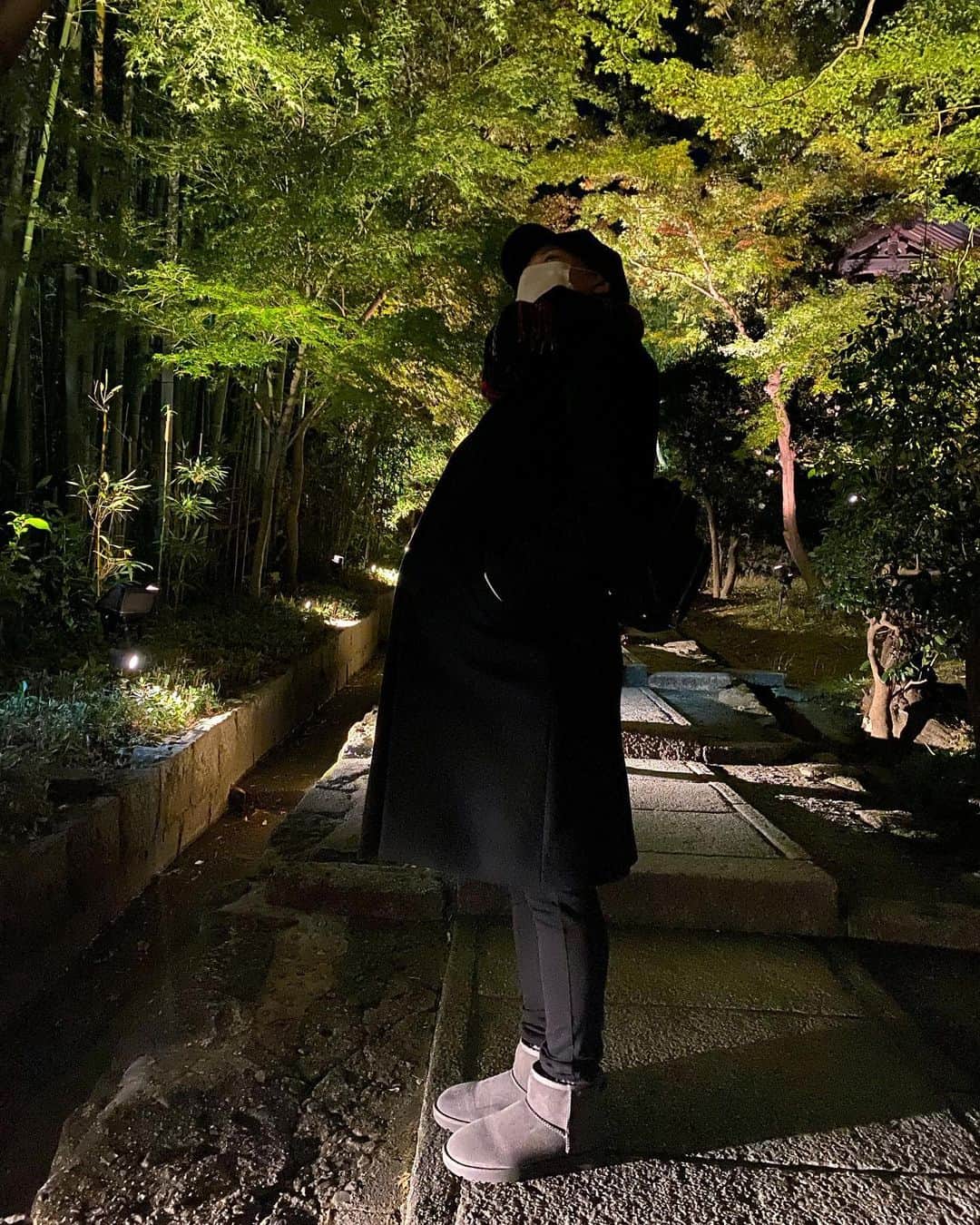 金原早苗のインスタグラム：「紅葉🍁in 京都 臨月入ったので、 急いで行ってきました。  来年は家族3人で行ってるのかな👨‍👩‍👧💕」