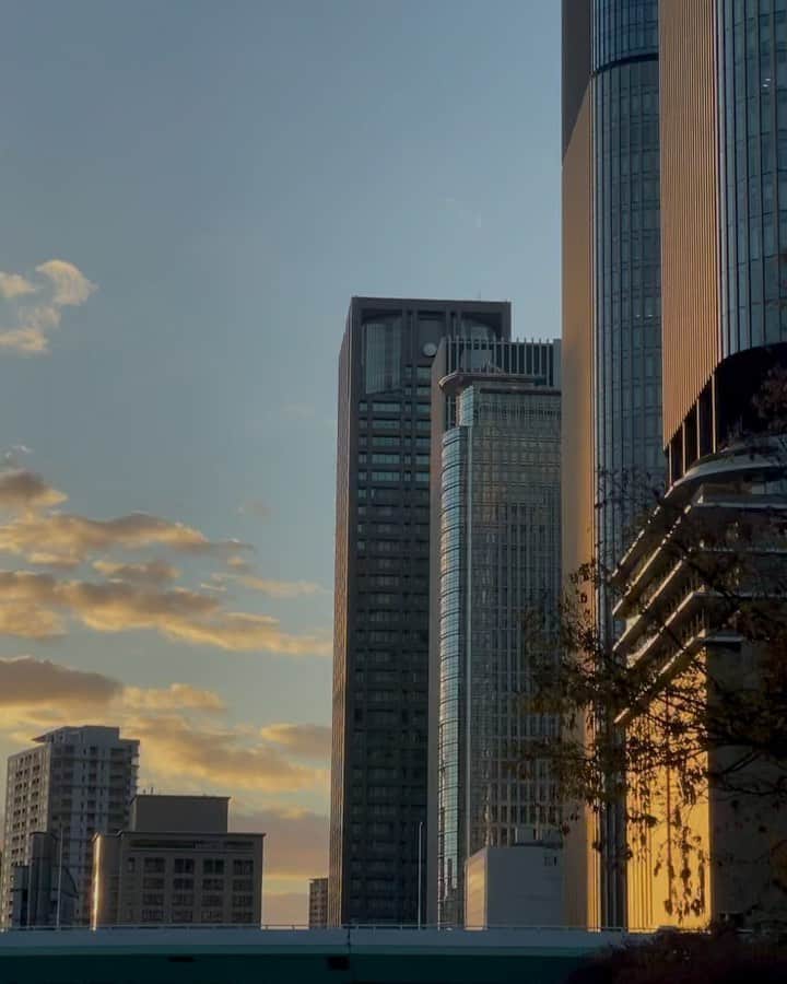のインスタグラム：「🌇💨」