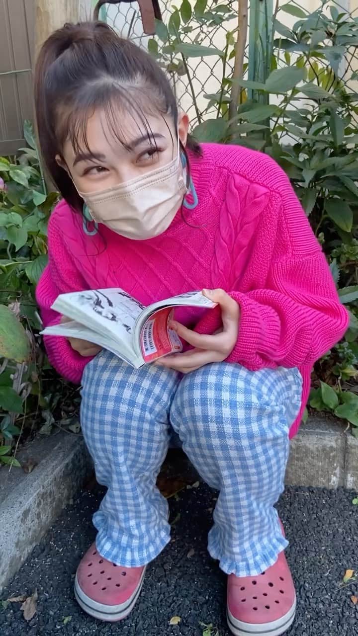 のインスタグラム：「ロケの待ち時間🌞ポカポカでした🌞」
