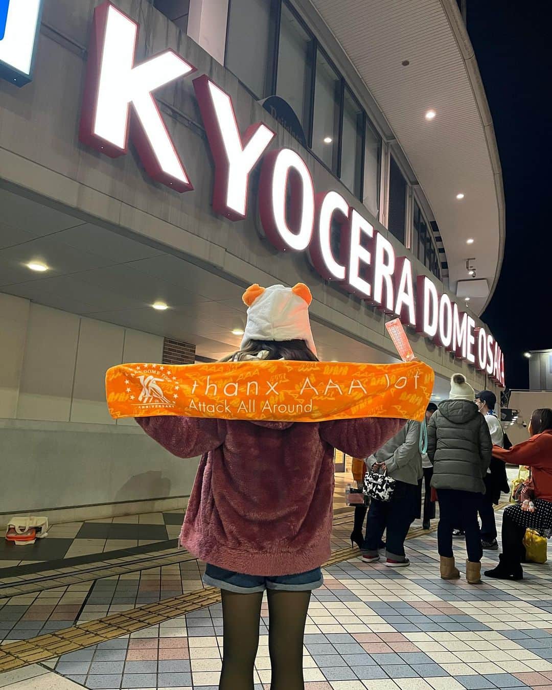のインスタグラム：「めっちゃ最高すぎました🧡💜💙💛💗 ありがとうございます🥰💕  #AAA #AAA15thanniversary  #thanxaaalot」