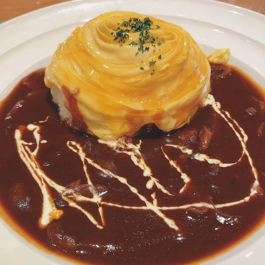 のあのインスタグラム：「. . . こちらはオムライス🍳🍅🍚 こんなオムライス作りたい꒰( ˙ᵕ‎˙ )꒱」