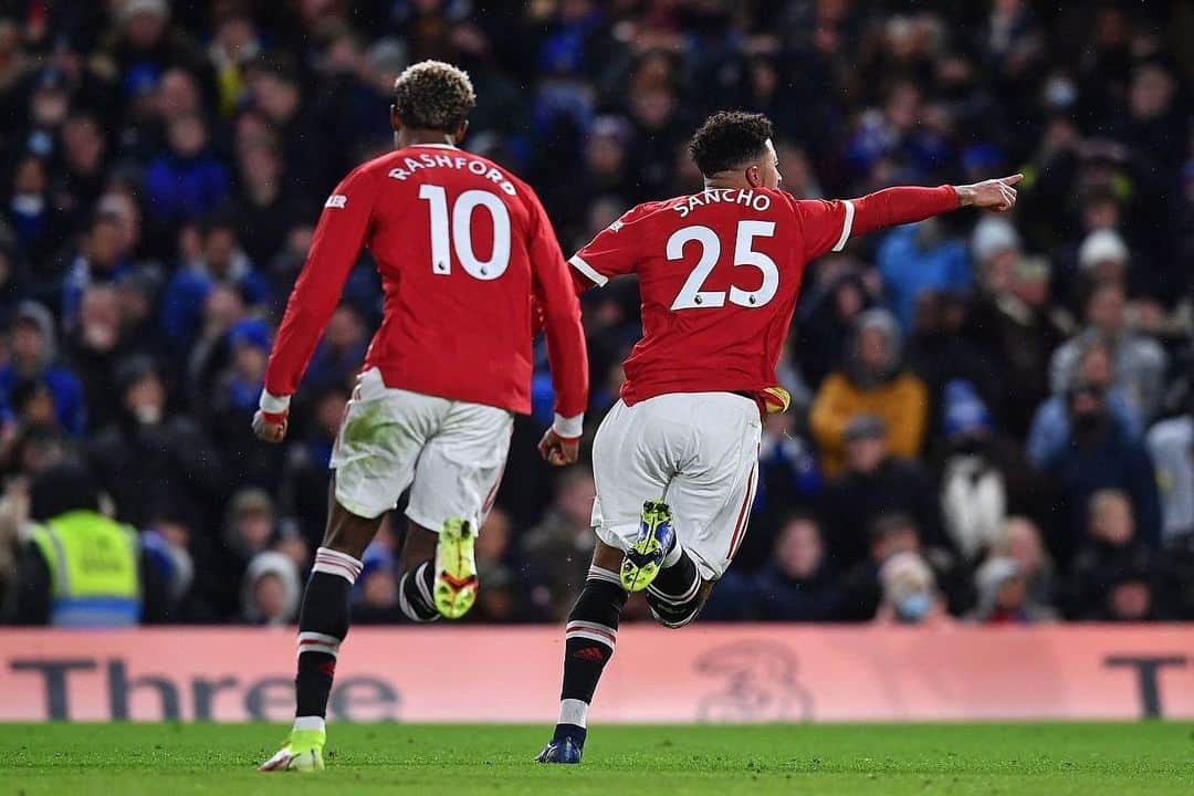のインスタグラム：「Tough game against a good opposition, delighted to score my first PL goal. ⚽️ Rest and recover in another important game on Thursday.」