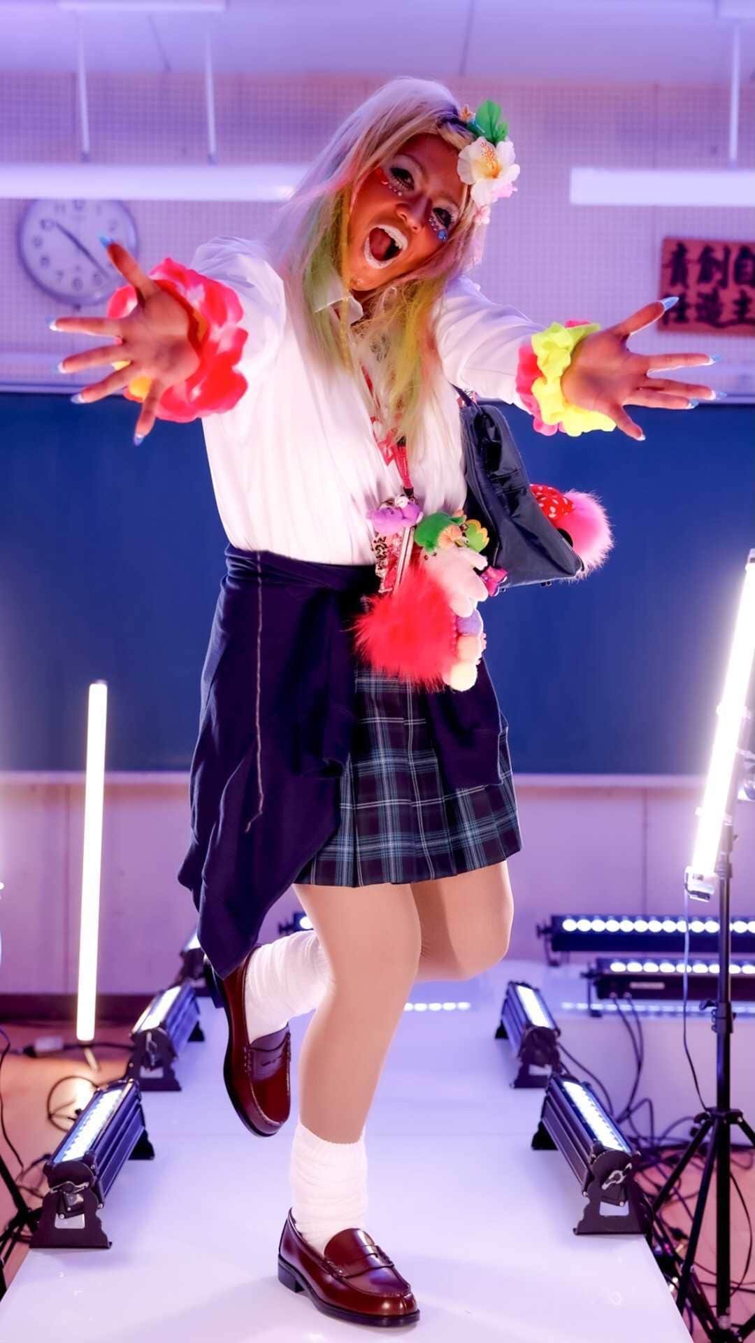 GENERATIONS高校TVのインスタグラム：「もしもGENEがJKになったら選手権！ りゅーにゃんのJKコーデのポイントは？🌺💖 りゅーにゃんのコーデ好きな人〜🙋🏻‍♀️  #gene高 #ジェネ高 #generations高校tv #gene #generations #ジェネ #ジェネレーションズ #generationsfromexiletribe #ldh #白濱亜嵐 #片寄涼太 #数原龍友 #小森隼 #佐野玲於 #関口メンディー #中務裕太 #もしもGENEがJKになったら選手権 #もしもgeneがjkになったら」