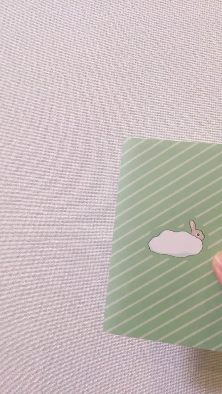 森山標子(しなこ)/Schinakoのインスタグラム：「Handmade pop-up card!✂️🐇🌲 12/16〜Rebekkaさんで行われるSave the rabbitsチャリティイベントに出します！チョキチョキ頑張ります✂️」