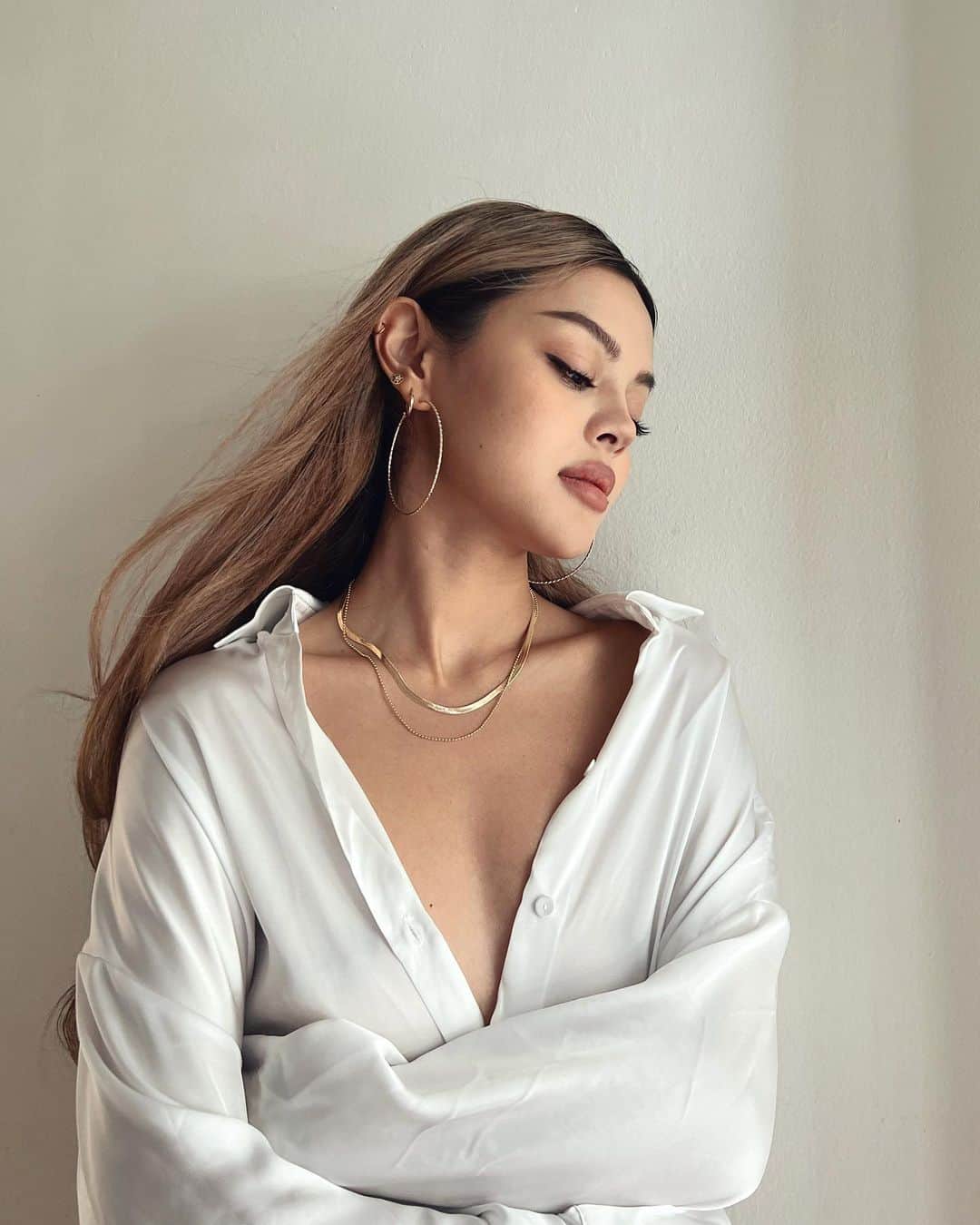 リリーマイマックのインスタグラム：「@roxyjacenko.accessories always giving the best final touches to your look .AD」
