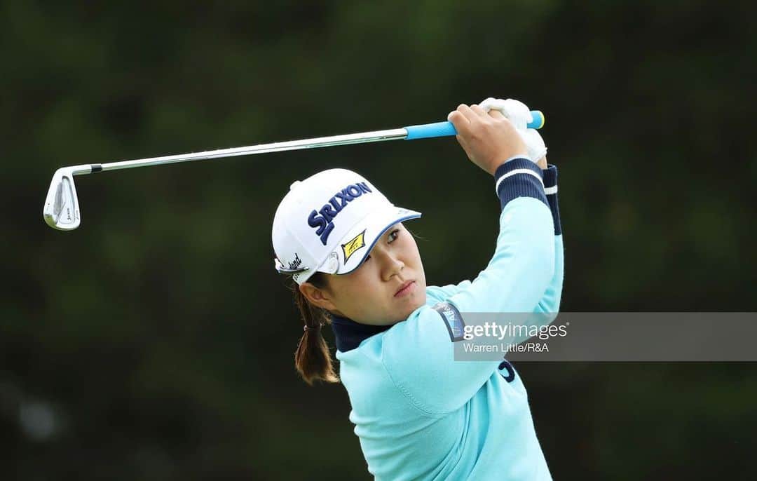 畑岡奈紗のインスタグラム：「Finished my 5th season on the LPGA tour!  To be honest I really didn’t have a consistent year but being able to represent Japan in Olympic and winning twice on the tour was definitely something very special for me.  First of all I want to thank LPGA and their sponsors for hosting such an incredible tour. And to my sponsors for being such an amazing supporter amid COVID difficulties;  My main sponsor Abeam Consulting,  Dunlop @dunlopgolf_official  Japan Airline @japanairlines_jal  Admiral @admiral_golf_jp  Adidas @adidasgolf  Yamashin  And also want to thank my manager, trainer, caddie Greg and my mother for their support.  Lastly I want to thank  WOWOW for broadcasting live back in Japan and all the fans for their continuous cheer and support!  5年目のシーズンが終わりました！ 今年も沢山の応援ありがとうございました。 1年を通しては思うような成績を残すことができませんでしたが、東京オリンピックも経験する事ができ、LPGAツアーで2勝する事が出来たのは良かったです。  今年1年大会を主催して頂きました企業の皆様、LPGA、今年も私の活動をご支援頂きました、 所属スポンサーのアビームコンサルティングの皆様をはじめ ダンロップの皆様 日本航空の皆様 Admiralの皆様 アディダスジャパンの皆様 山新の皆様 に深く感謝致します。  そして、現地でサポートしてくれたマネージャー、トレーナー、キャディのグレッグ、母に感謝します。  最後にいつも大会の様子を伝えてくれているWOWOWゴルフの皆様、現地に応援に来てくださったファンの皆様、テレビで応援してくださったファンの皆様に感謝致します。  また来年も良いプレーが出来るよう頑張りますので、引き続き応援宜しくお願いします。」