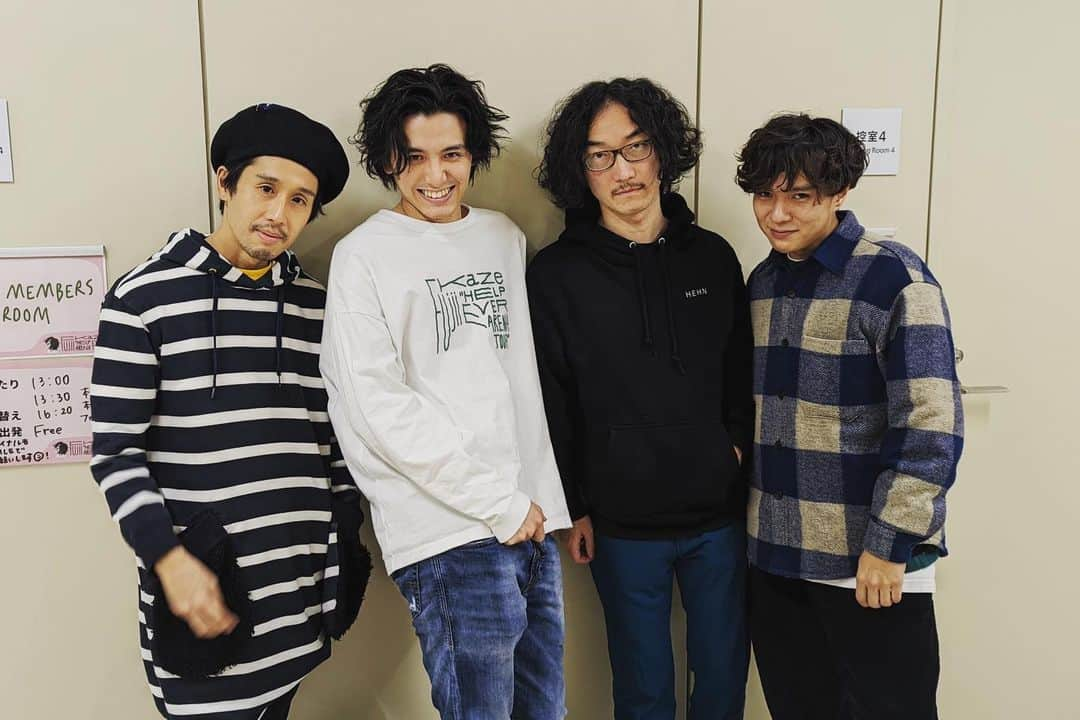 藤井風さんのインスタグラム写真 - (藤井風Instagram)「HELP EVER ARENA TOUR 2021 LOTS OF LOVE & RESPECT  ALREADY MISS Y’ALL   photo by @tomoyuki_kawakami except 2 5,6,7 edited by @mafu_mafune 💁🏻‍♀️」11月29日 22時37分 - fujiikaze