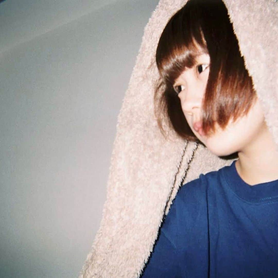 のインスタグラム：「眠る前につくまえ すっぴんでしつれい」
