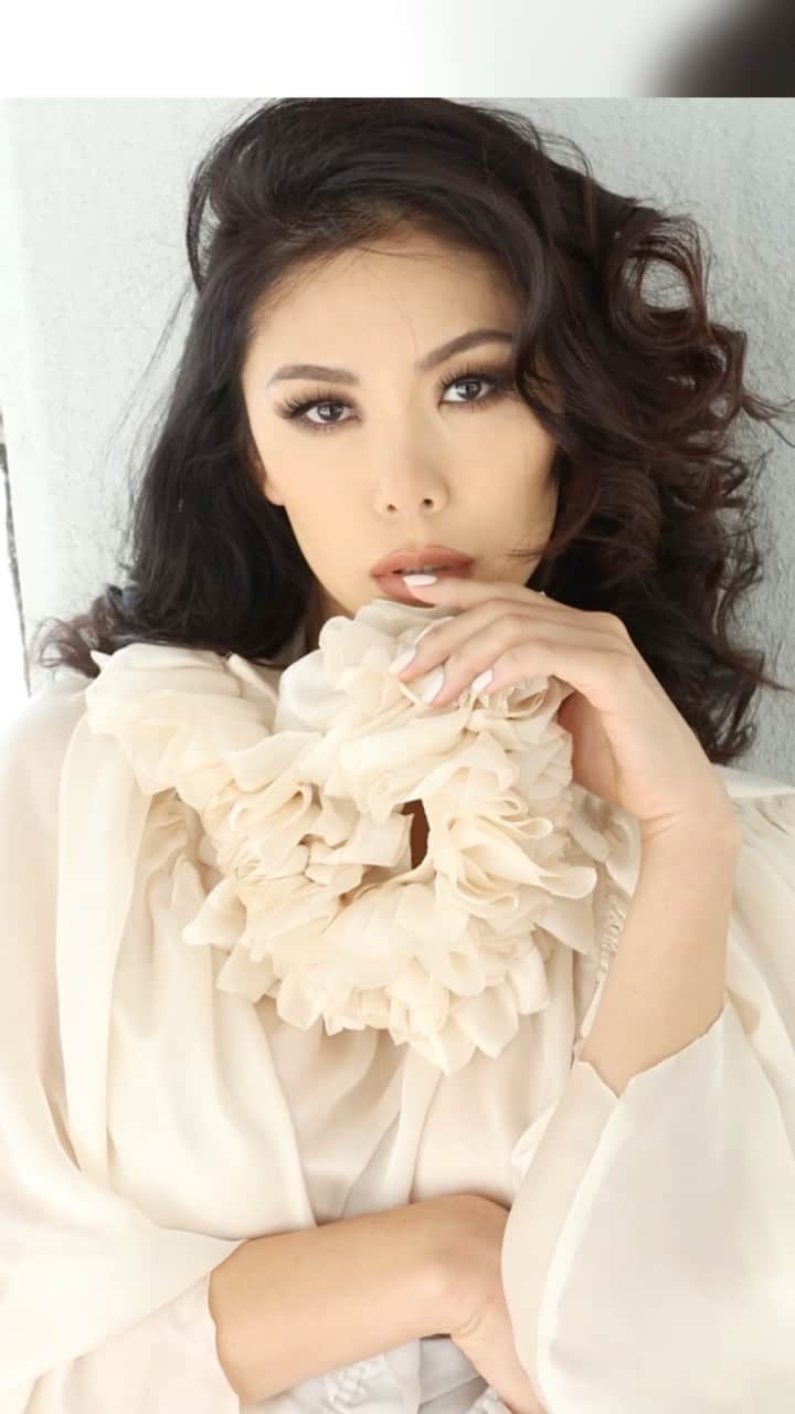 森理世のインスタグラム：「As enchanting as snowfall 🤍  #missuniversejapan #fashionphotoshoot #californiamodels #bayareamodel #highfashionmodel」