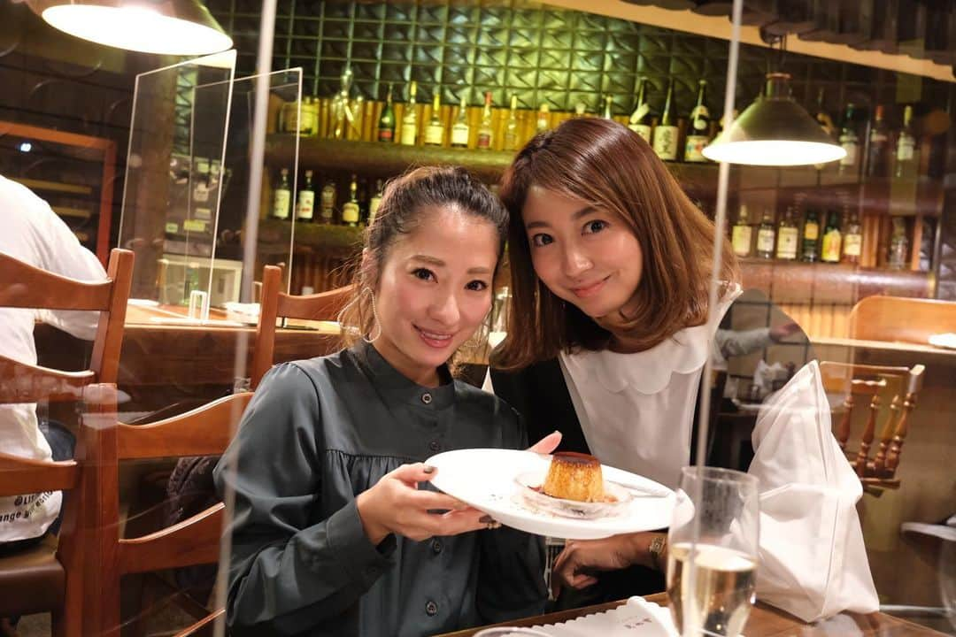 奥田順子さんのインスタグラム写真 - (奥田順子Instagram)「2年ぶりのみやす🍴 炭で焼いたステーキは、美味しすぎました。 @ata_1026 のお誕生日のお祝いもでき、happy😆‼︎ #みやす#神戸牛#神戸ステーキ#来年が待ち遠しい#楽しみいっぱい#お誕生日ディナー#神戸ディナー」11月30日 10時26分 - okuda_junko