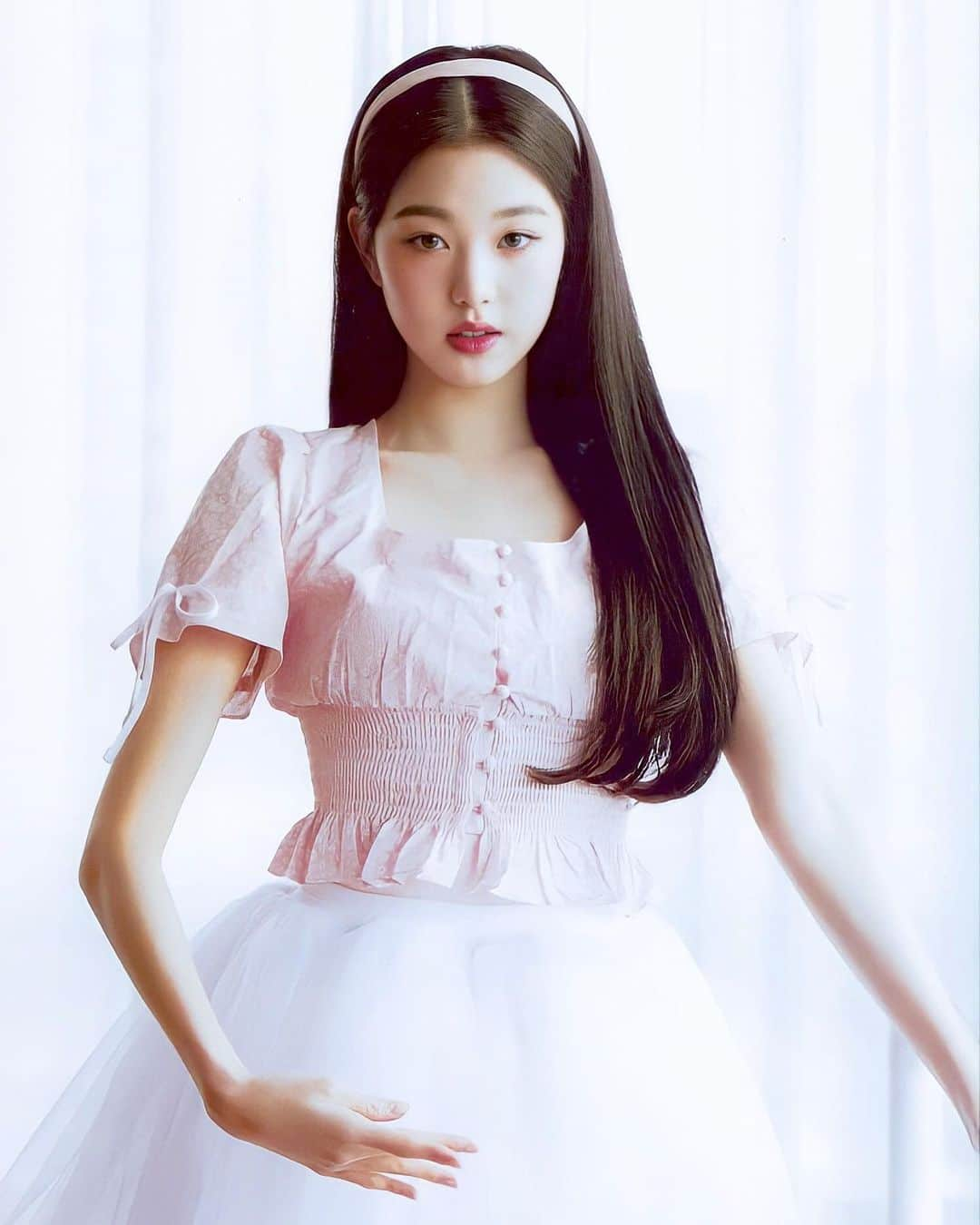 チャン・ウォニョンさんのインスタグラム写真 - (チャン・ウォニョンInstagram)「got me spinning like a ballerina ☁️✨💫 #IVE #JANGWONYOUNG #WONYOUNG #IZONE #아이브 #장원영 #원영 #아이즈원」11月30日 11時48分 - wonyoung__ive