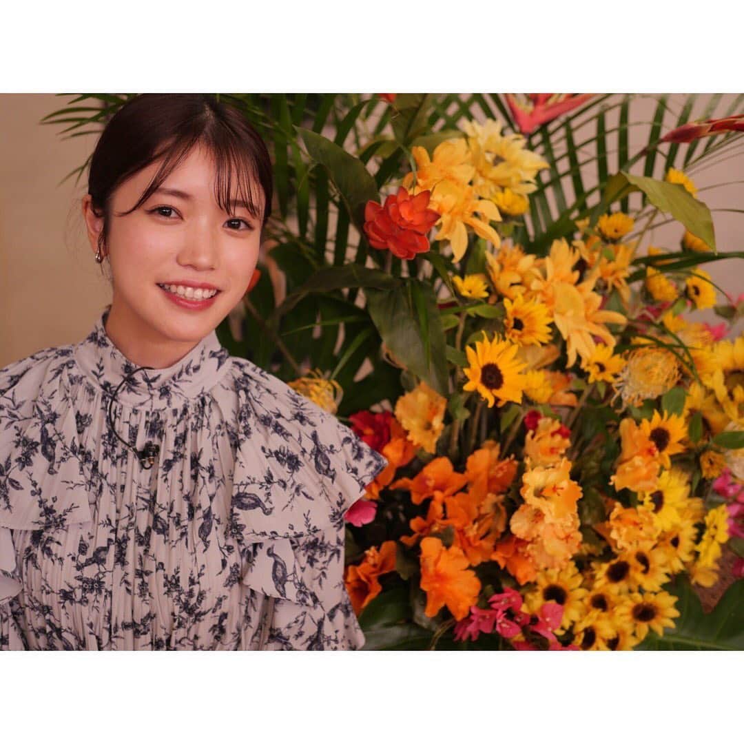 美山加恋のインスタグラム：「アニプレックスさんの公式YouTubeチャンネルにて 映画『#フラ・フラダンス』 公開直前「フラガール全員集合スペシャル」 が、昨日より配信されています‼️  詳細はこちら👇 youtu.be/h4W4Yiewt48   ワンピース https://instagram.com/snidel_official?utm_medium=copy_link  シューズ https://instagram.com/dianashoespress?utm_medium=copy_link   #福原遥　#富田望生　#前田佳織里　#陶山恵実里　#美山加恋」