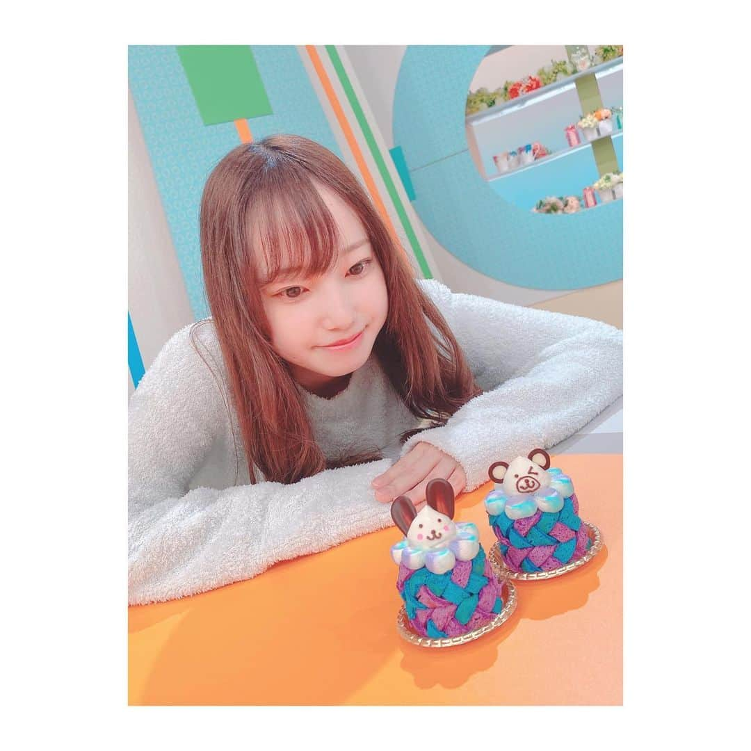 石井奏美さんのインスタグラム写真 - (石井奏美Instagram)「昨日の今夜もジコチューで行きたい！でご紹介した、香川県三木町のケーキ店neigeさん🎂　  私の誕生日に合わせて新作のケーキをなんと販売してくださっています🐰💓 可愛いだけでなく、本格的なマロンケーキで味も最高でした🌰  宇宙モチーフのケーキも、なつみんがすごく美味しかった〜と言っていたので気になる方は是非🪐  それでは、今日も1日お疲れ様でした💐🧸  #香川#三木町#neige」11月30日 19時25分 - ishii_kanami