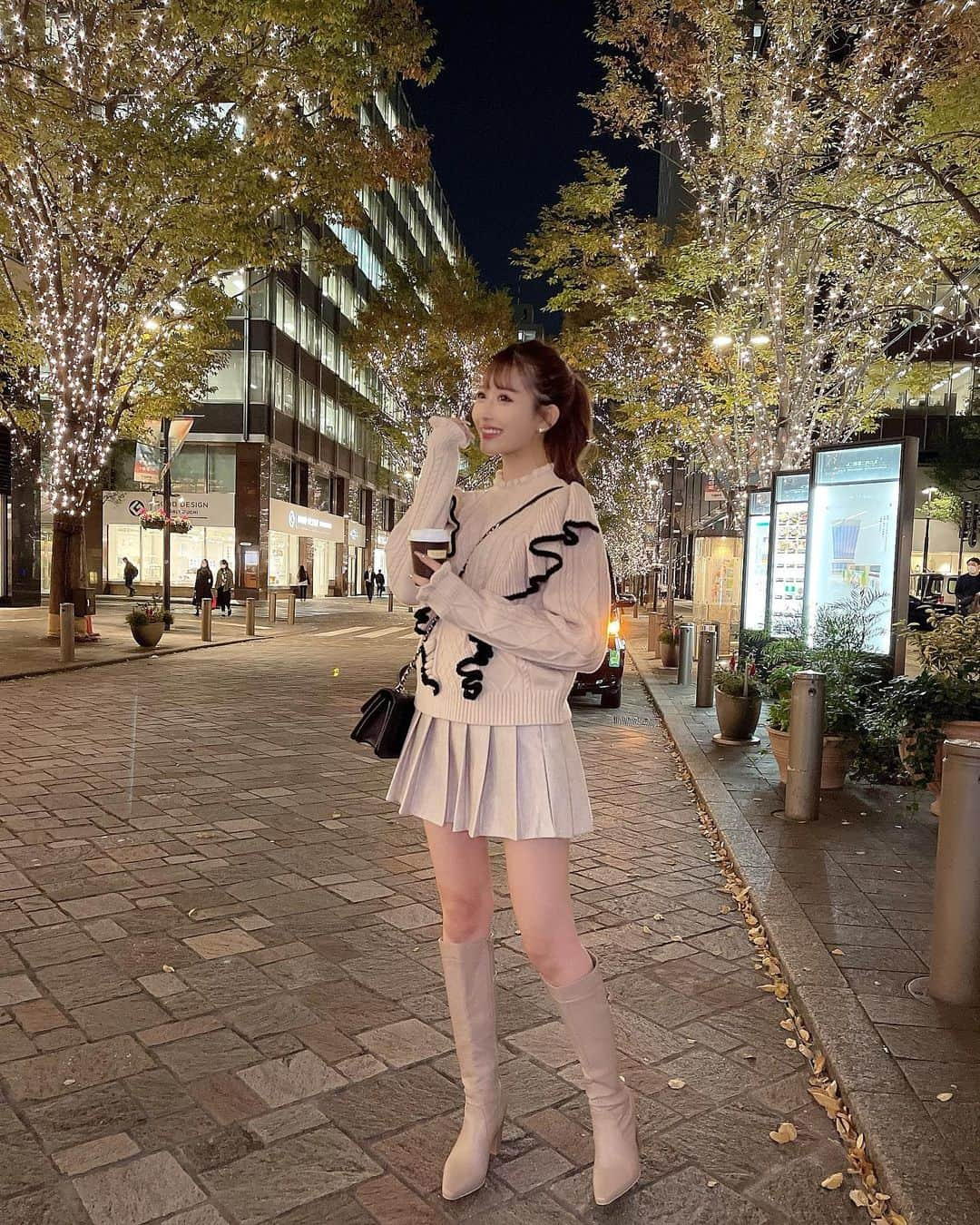 伊藤桃々さんのインスタグラム写真 - (伊藤桃々Instagram)「イルミネーションももさん🍑  #ootd」11月30日 19時26分 - __peachstagram__