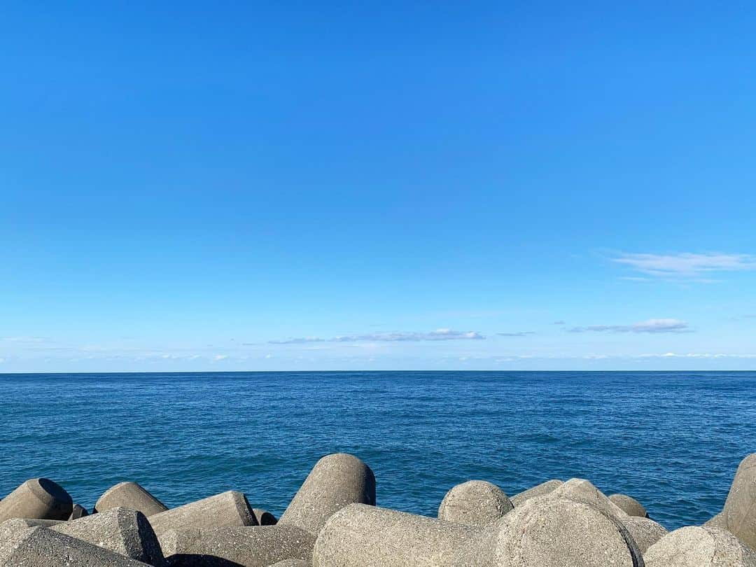 野村彩也子さんのインスタグラム写真 - (野村彩也子Instagram)「. 🌊 . . #冬の日本海　#えちごトキめき鉄道」11月30日 20時25分 - nomurasayako