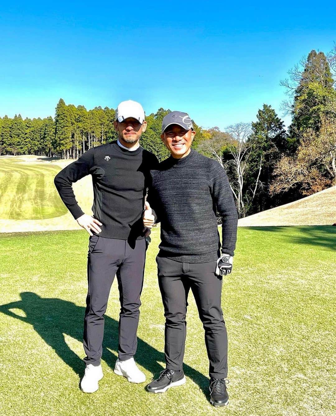 中田英寿のインスタグラム：「🏌️‍♂️⛳️ #中田英寿 #hidetoshinakata #前園真聖」