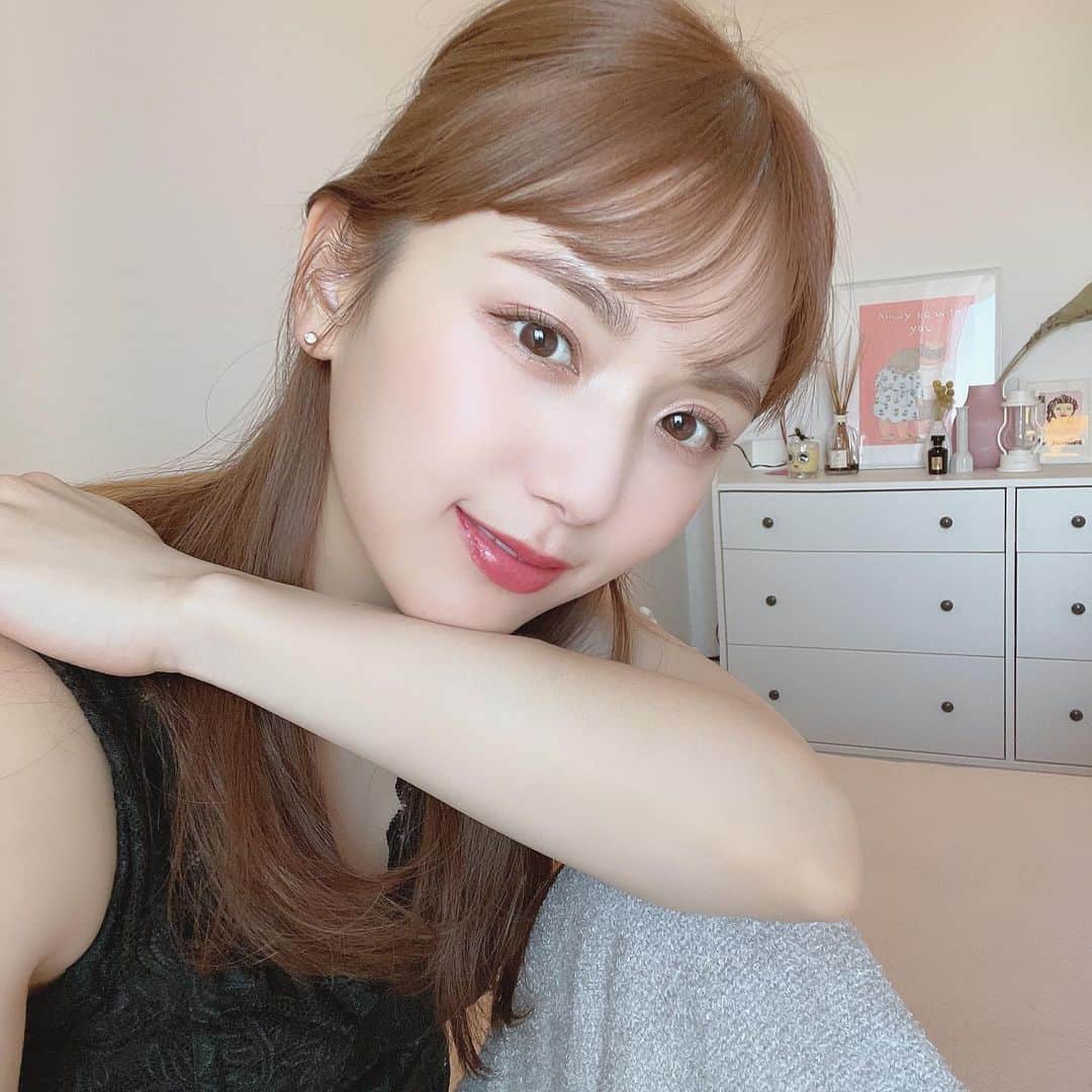 ひよんのインスタグラム：「☃️🎄  あっという間に12月🥺 なんだこの時間の流れの早さは、😨😨  でも12月はクリスマスがあるし、 色々楽しみな月🌙❤️ 最後の1ヶ月自己肯定感上げて楽しもう☺️笑」