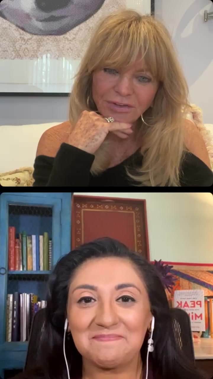 のインスタグラム：「So fun talking to Amishi about her book #PeakMind and the power of attention and how it can change our lives!」